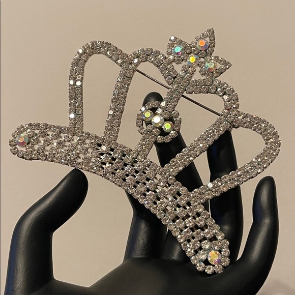 Vintage Jewelry - Vintage Aurora Borealis & Rhinestone Oversized Crown Brooch